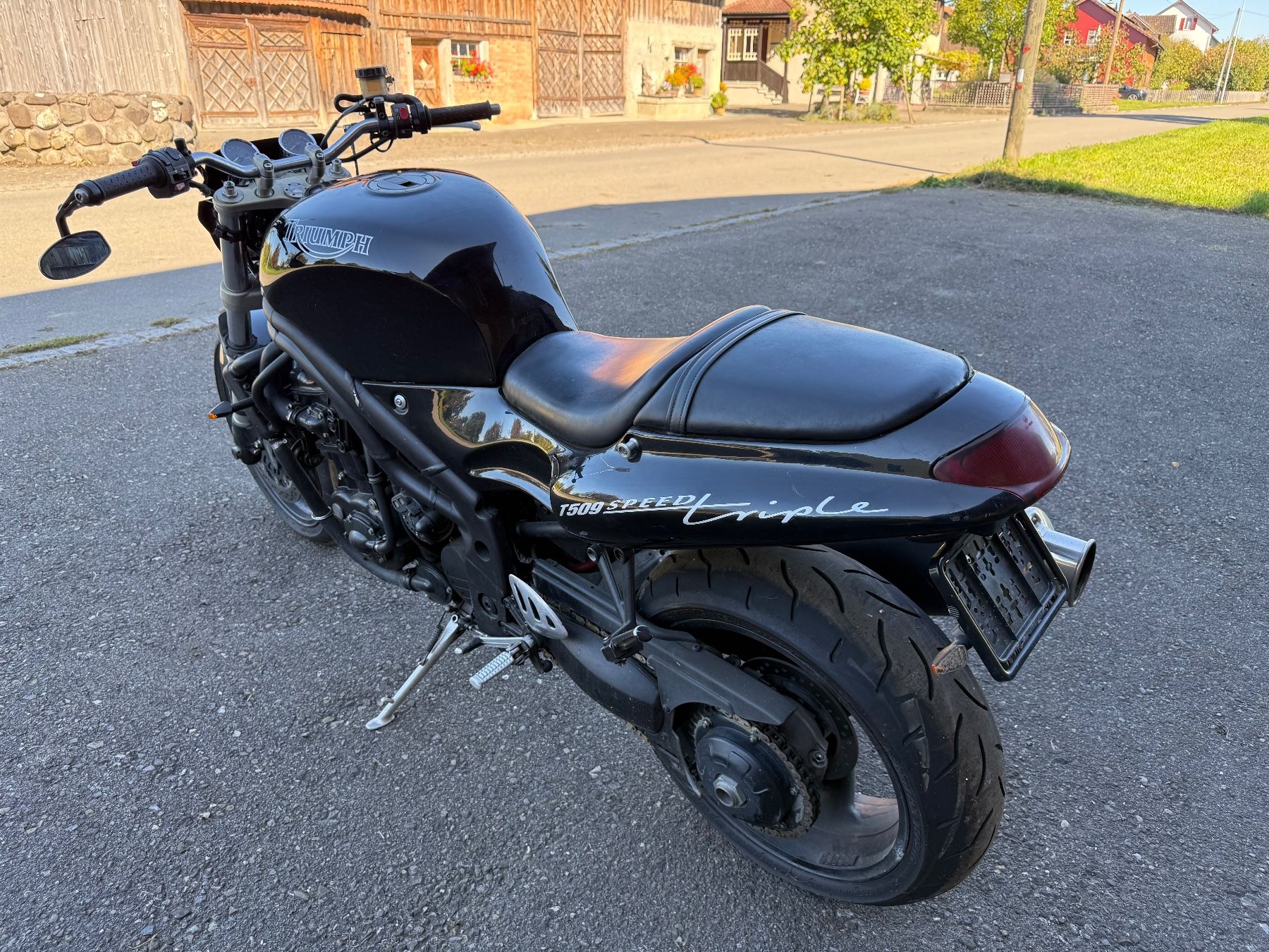 Triumph Strada: Triumph Speed Tripple 900 ccm – Usato da Egnach venduto da Nati97 2