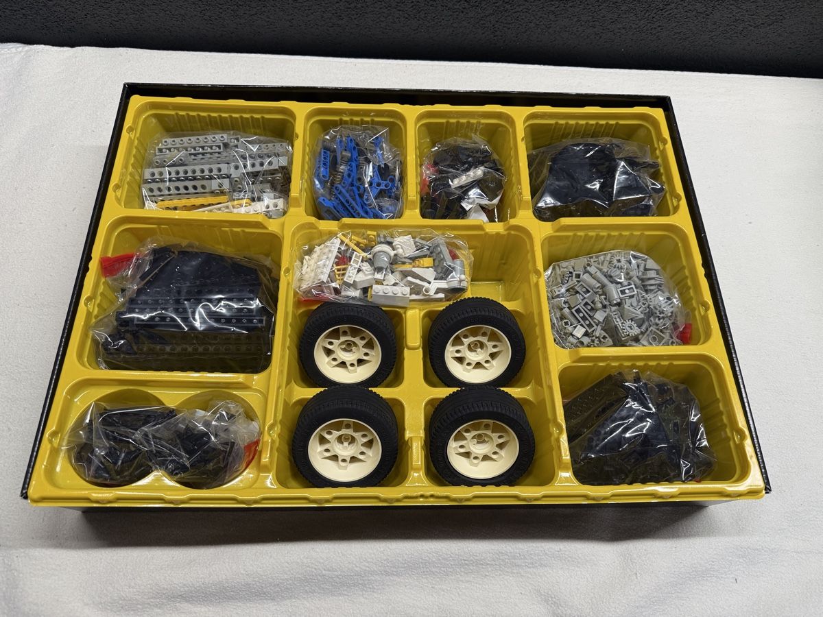 Lego Baukästen: Lego Technic 8880 Super Car - Vintage – Gebraucht aus Oberurnen von Lamaico 1