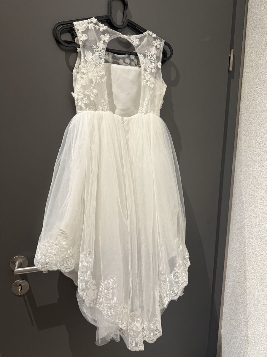Kleider & Röcke: Robe de fete – Gebraucht aus St-Pierre-Clages von loc_8vtz 1