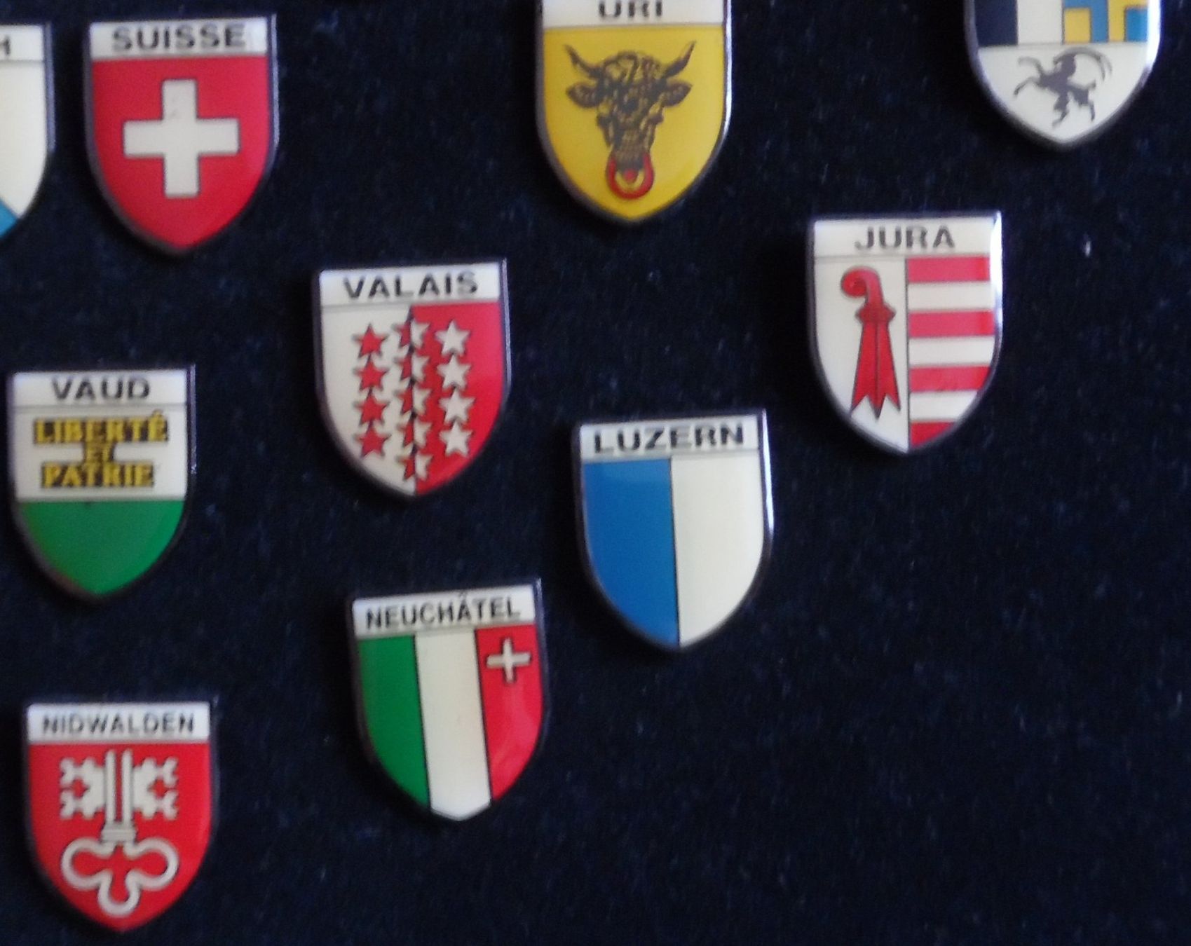 Placchette & Badge: Pin-Sammlung – Usato da Bellinzona venduto da Luna093 4