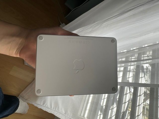 Apple Tastiere: Apple Magic Trackpad & Magic Keyboard mit Touch ID – Usato da Luzern venduto da Ser_W 7