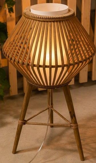 Lampen: Stehlampe Bambus – Gebraucht aus Muri AG von Abaera