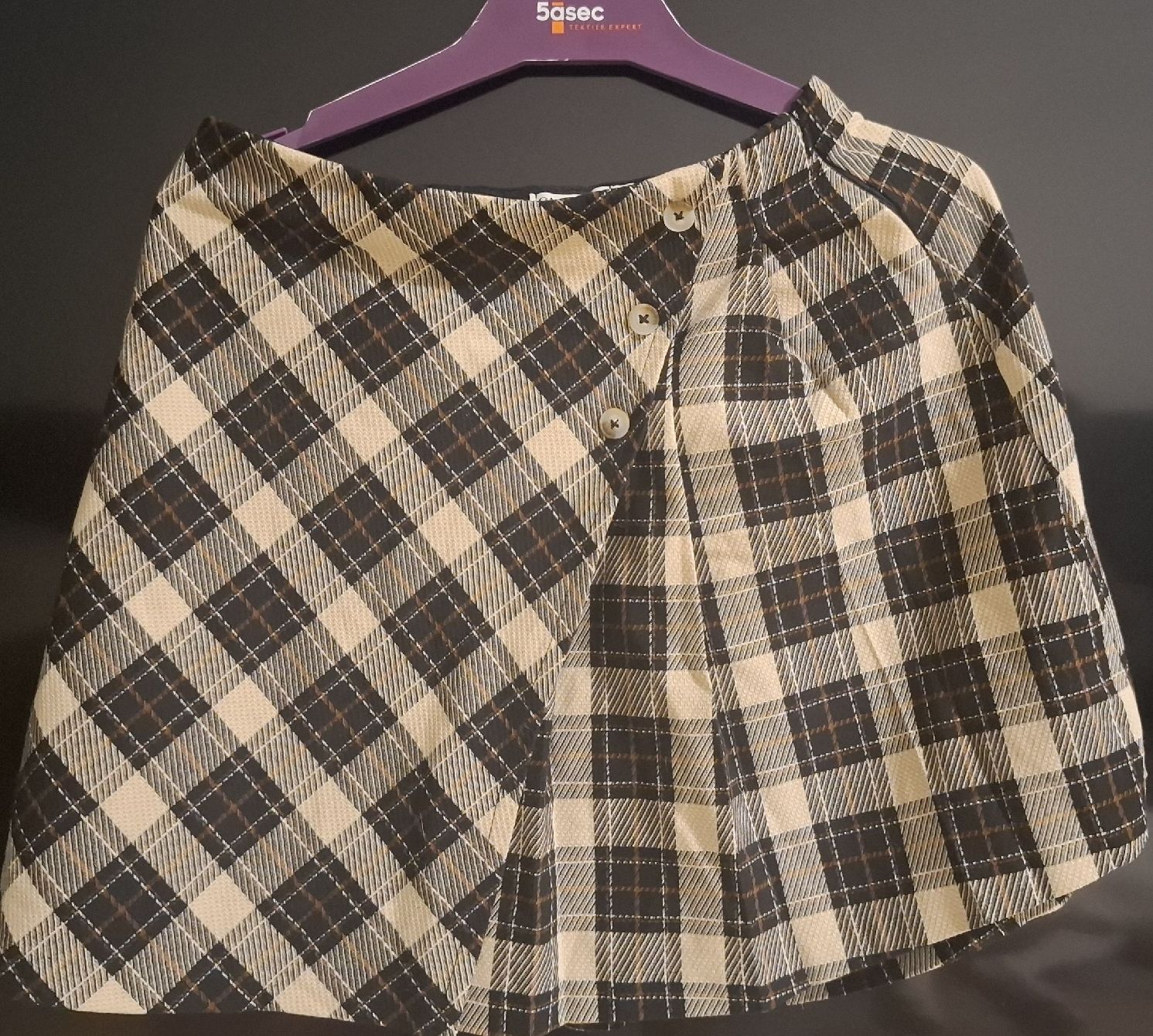 C&A Robes et jupes: Jupe à carreaux taille 164cm – Neuf (Voir description) à Meyrin par Maribel81