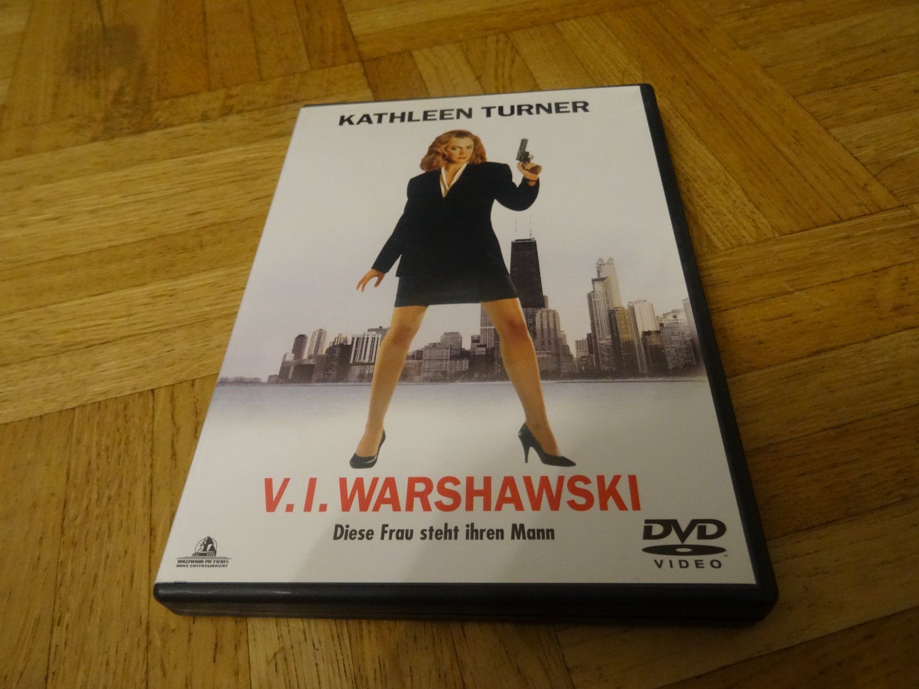 Tutti i DVDs: Kathleen Turner - V.I. Warshawski DVD – Usato da Olten venduto da Disc-Verkauf