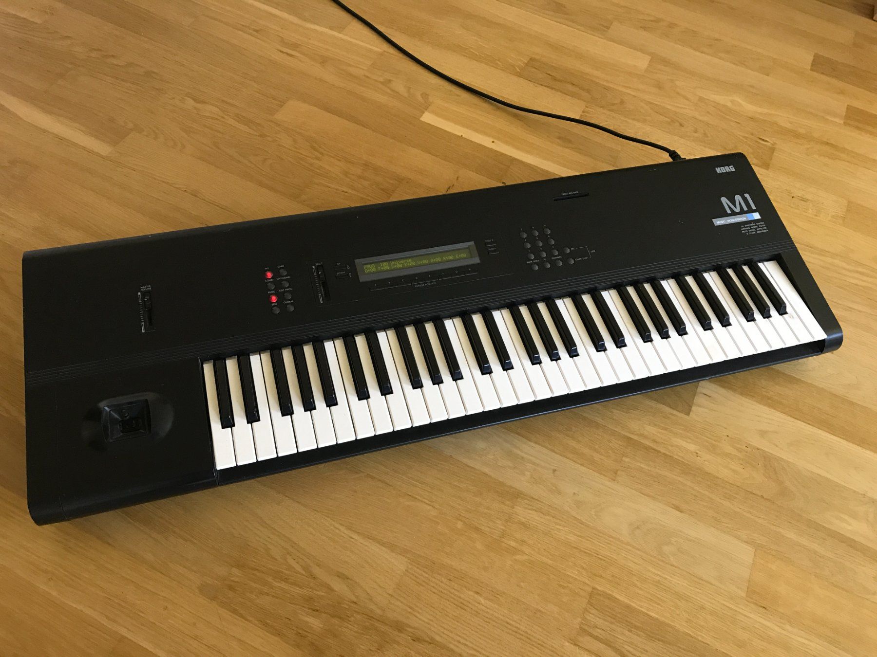 Korg Musikinstrumente: Korg M1 – Gebraucht aus Arlesheim von