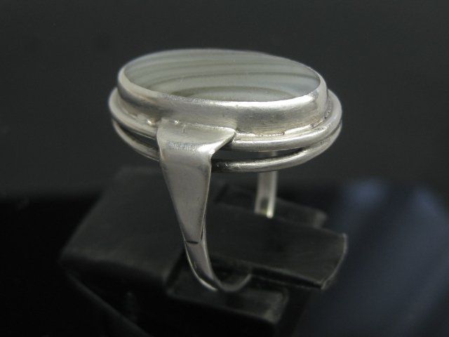 Anelli: Antik Ring Silber 800 / gestreifter Stein / 4 g / Gr. 55 – Usato da Ermatingen venduto da Decovin 1