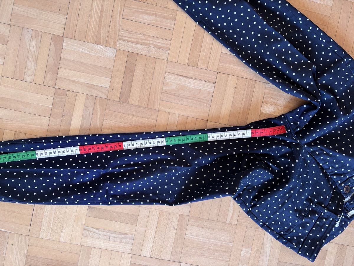 Cambio Pantaloni: Cambio Hose – Usato da Basel venduto da FannySt 3