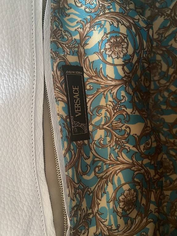 Taschen für Damen: Neue Versace Tasche  – Gebraucht aus Chur von hochhaederich 3