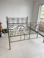 Antikes Schmiedeeisen Himmelbett-Gestell, nostalgisch, vinta