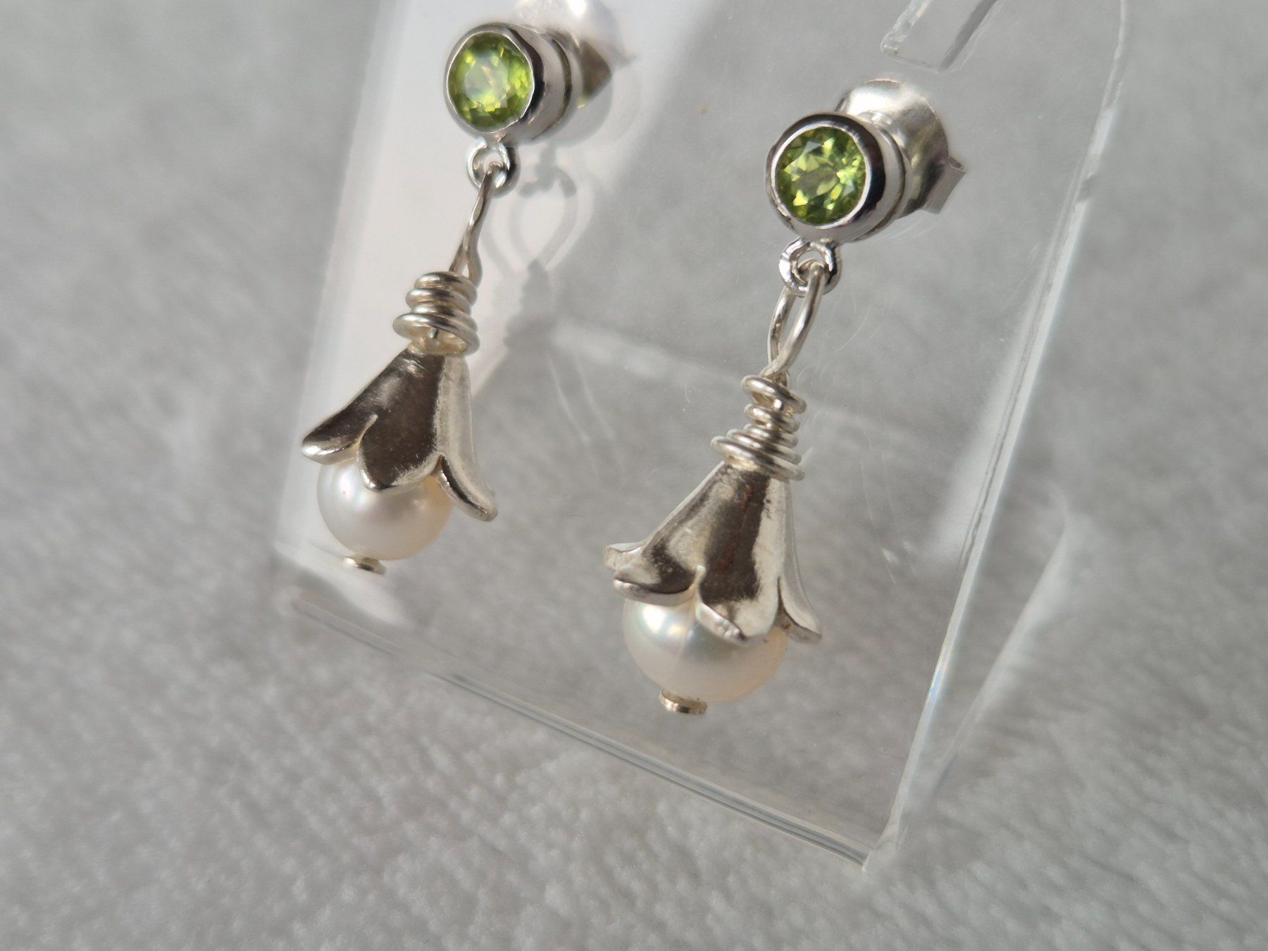 Boucles d'oreille: Ohrhänger Blume Silber 925 - Perle - Peridot NEU – Neuf avec emballage d'origine à Dielsdorf par kumsch 1
