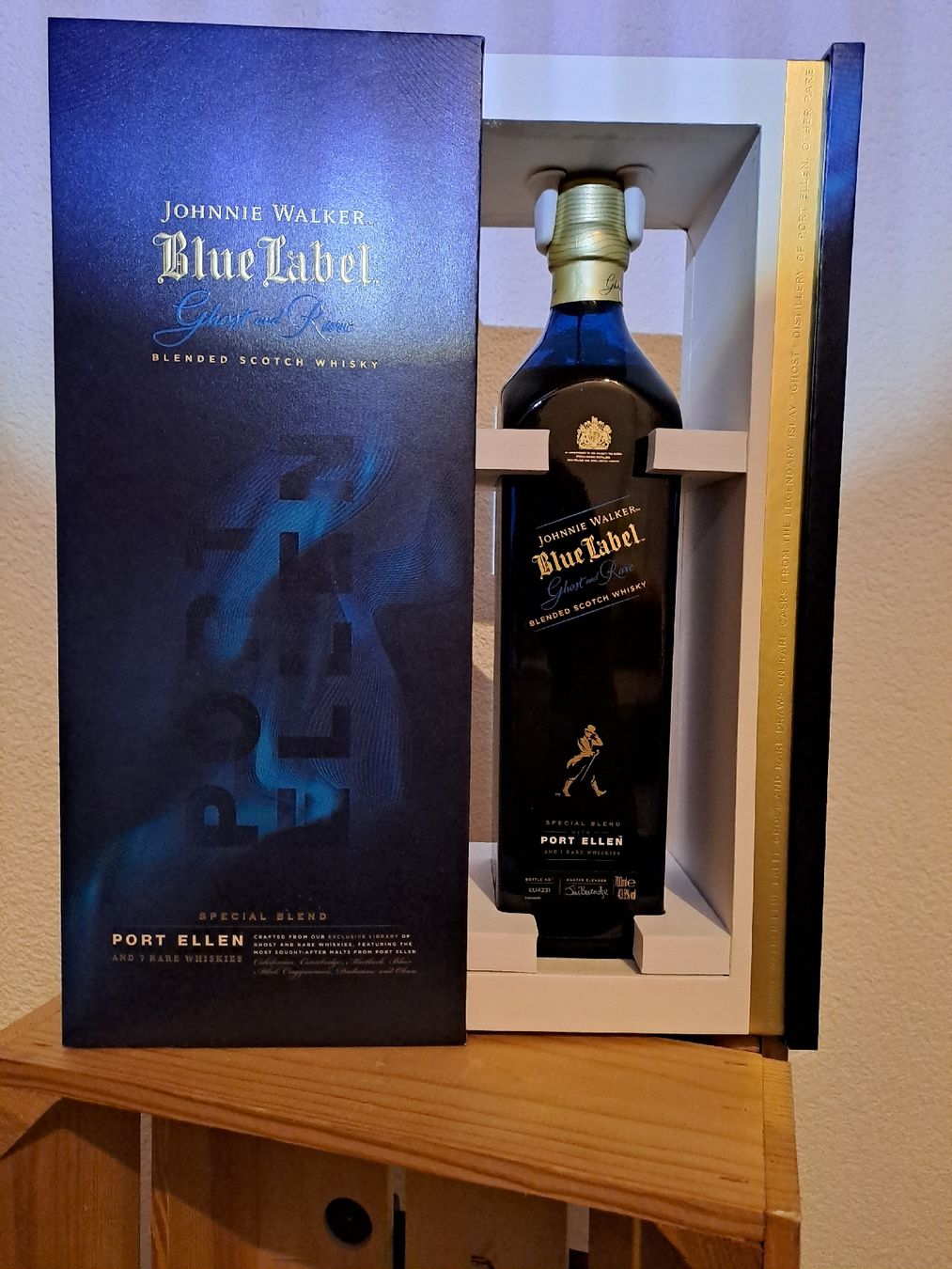 Johnnie Walker Bevande alcoliche: Johnny Walker Ghost and Rare Port Ellen – Nuovo e nell'imballaggio originale da Herisau venduto da hakunamatada