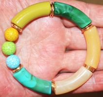 Armband B-1439 – Acryl & Harz Perlen– elastisch