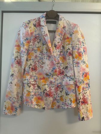Blazer mit Blumenmuster - Zara - Gr. S - neuwertig