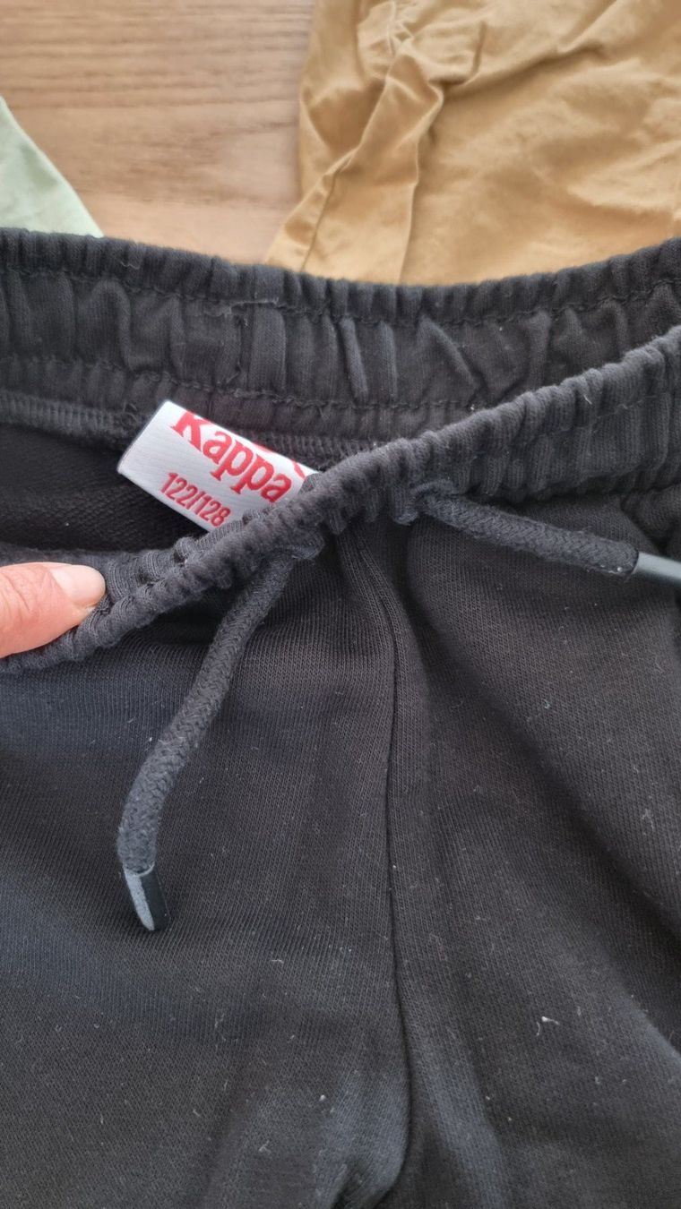 Pantaloni: 3 Shorts, 122/128 – Usato da Buttikon SZ venduto da Limo180 2