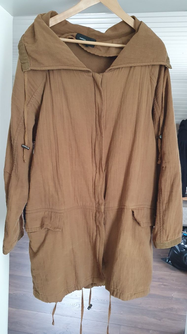 Mango Jacken: Leichte Jacke, Mango – Gebraucht aus Breitenbach von sabrinaa95