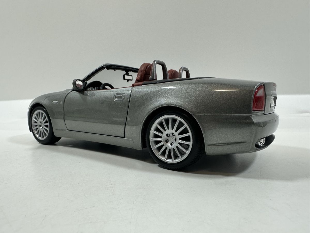 Bburago Modellini d'auto: Maserati Spyder V8 1:18, anthrazit, BBURAGO – Usato da Zofingen venduto da rf9_x2xt 3