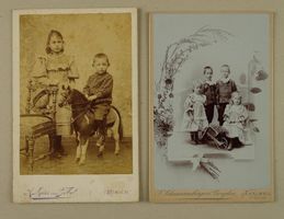 2 KINDERFOTOS, CABINET-FORMAT UM 1900
