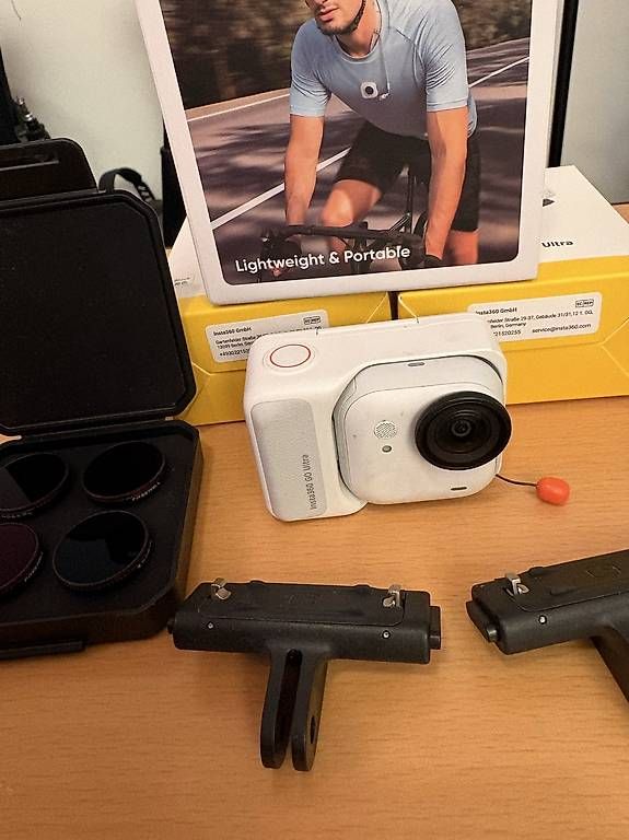 Camcorder: Insta360 GO Ultra 4K con accessori  – Gebraucht aus Pregassona von and_hfd8 2