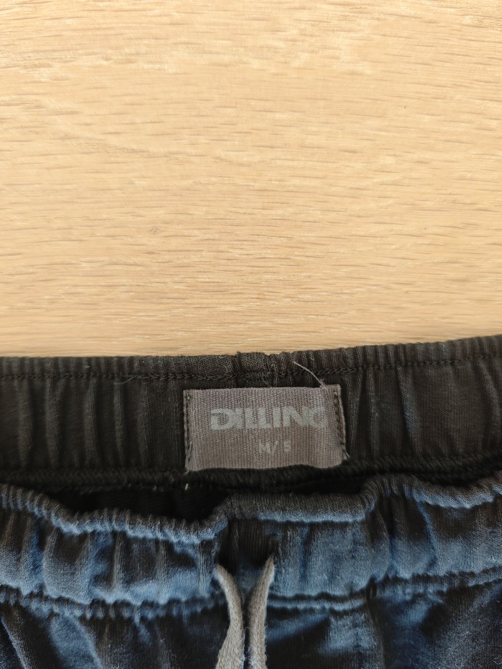 Hosen: Dilling Shorts Schwarz  – Gebraucht aus Wil SG von diemuellers 1