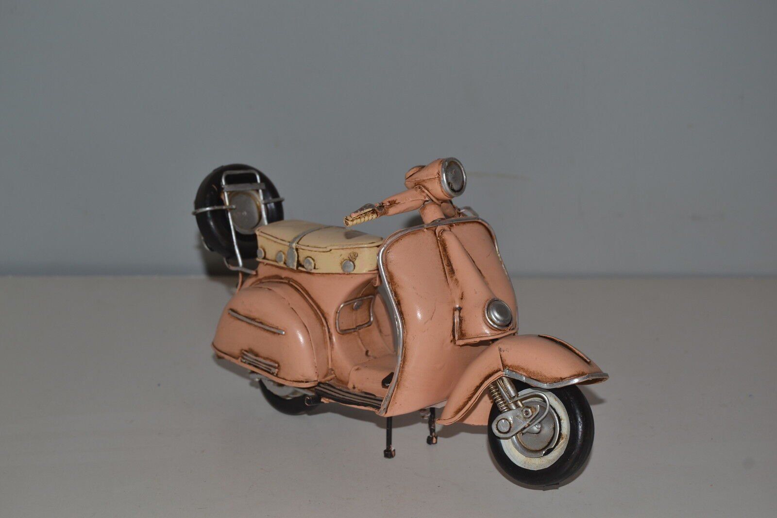 Vespa Kit di modellismo & Modellini statici: Blechmodell - VESPA MOTORROLLER – Nuovo (secondo la descrizione) da Rupperswil venduto da big-one-sale