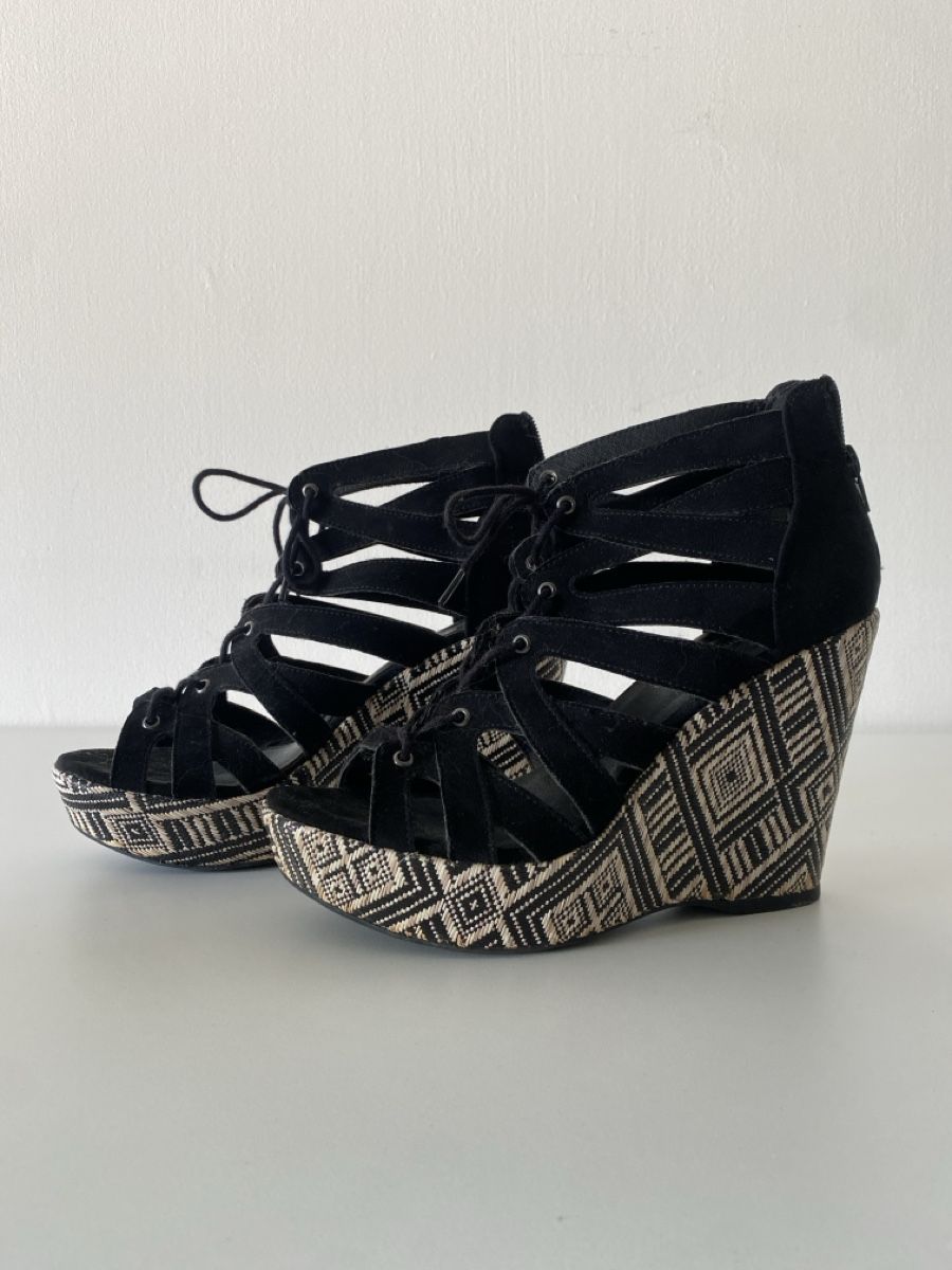 Scarpe da donna: Sommer platteaus mit Muster, Grösse 30 – Usato da lommis venduto da inf_thv8 6