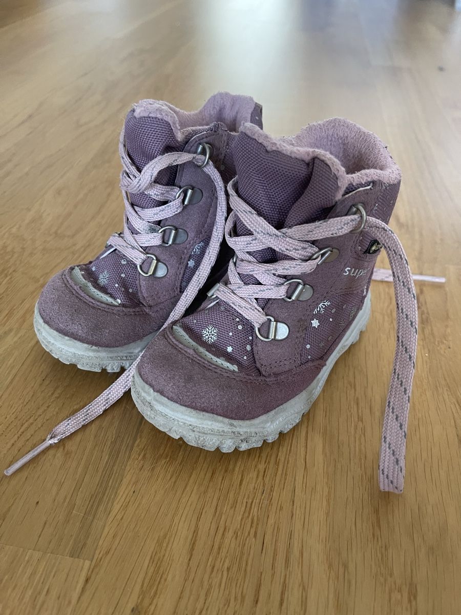 Superfit Scarpe per ragazze: Winterschuhe Superfit, Gr. 20 – Usato da Rapperswil SG venduto da Jule1410 1