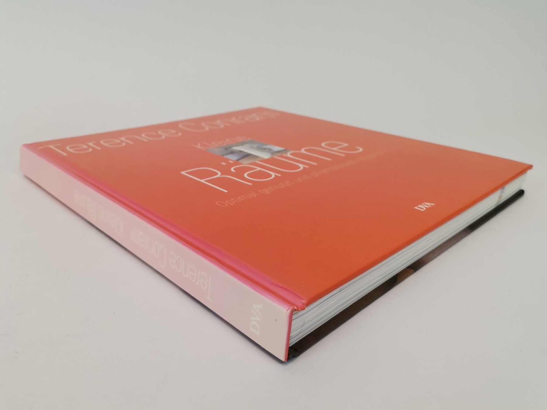 Libri: BUCH Kleine Räume optimal genutzt... – Usato da Schaffhausen venduto da Restwert_SH 2