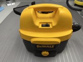 DeWalt DC500 Nass- & Trockensauger, 230V + Akku Top Zustand!