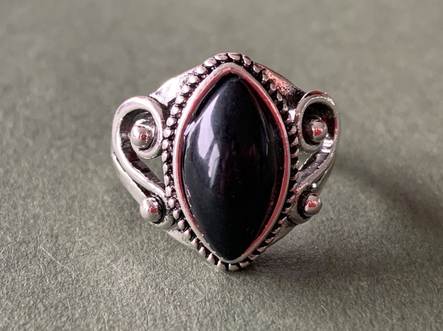 Anelli: Ring Indian Onyx (54/57/61) – Nuovo (secondo la descrizione) da Dittingen venduto da Bellevista