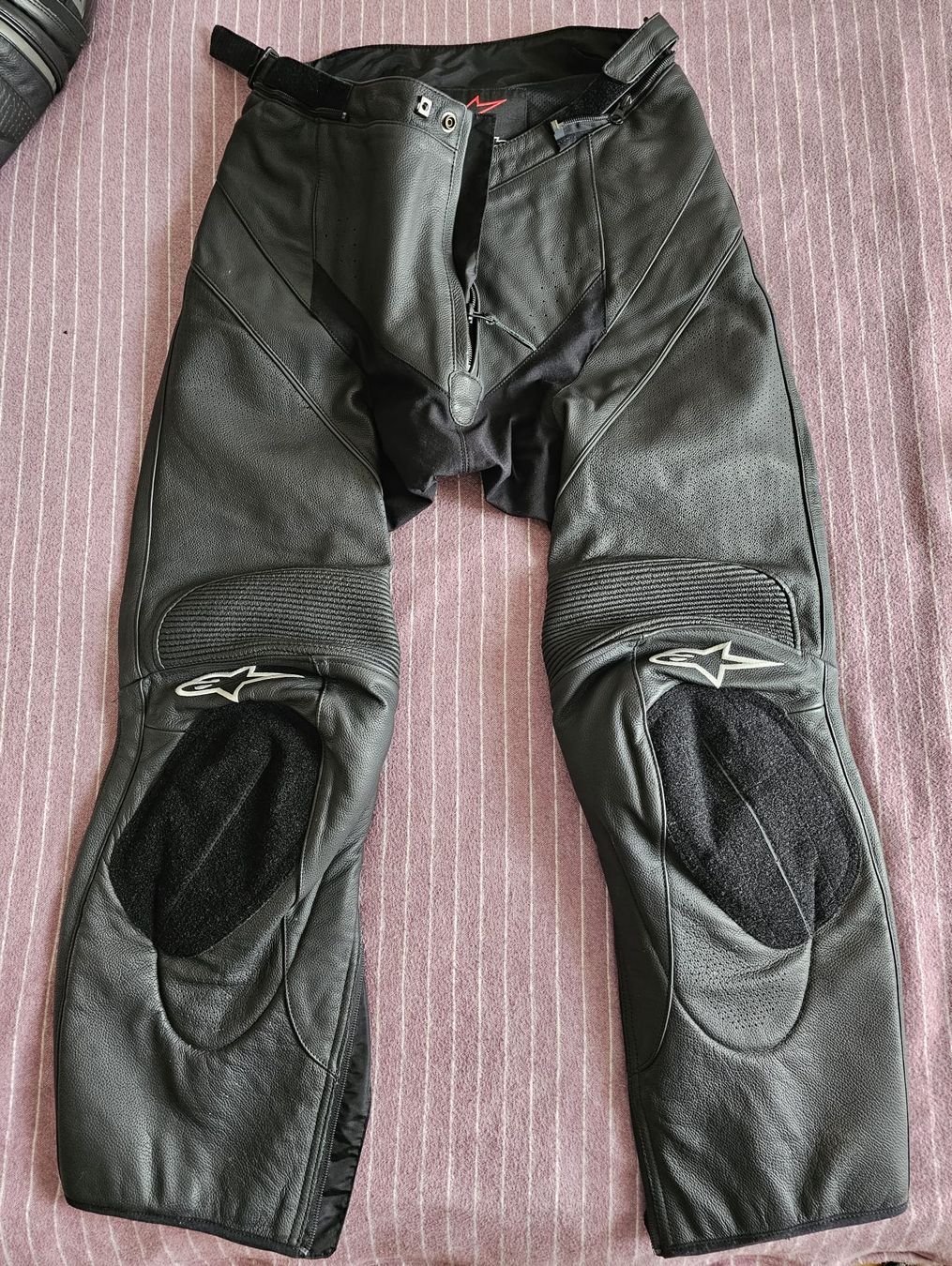 Alpinestars Completi: Combinaison Moto Alpinestars Cuir – Usato da Bulle venduto da Cargomez 5