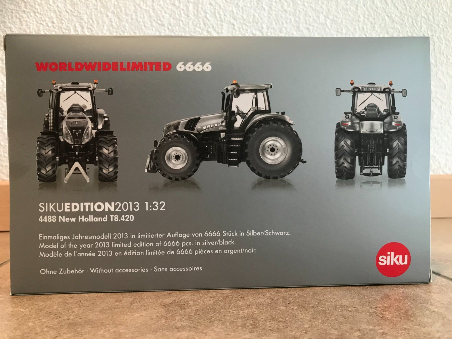 New Holland Trattori: SIKU New Holland T8.420 – Nuovo e nell'imballaggio originale da Kreuzlingen venduto da Stefan1150 4
