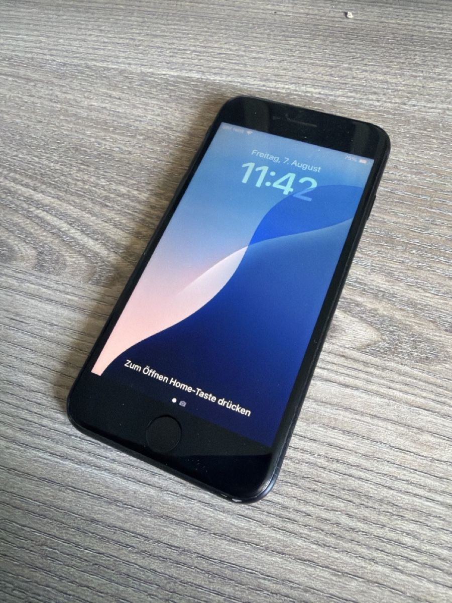 Apple Handys / Smartphones: Iphone SE – Gebraucht aus Winterthur von HomoSapien