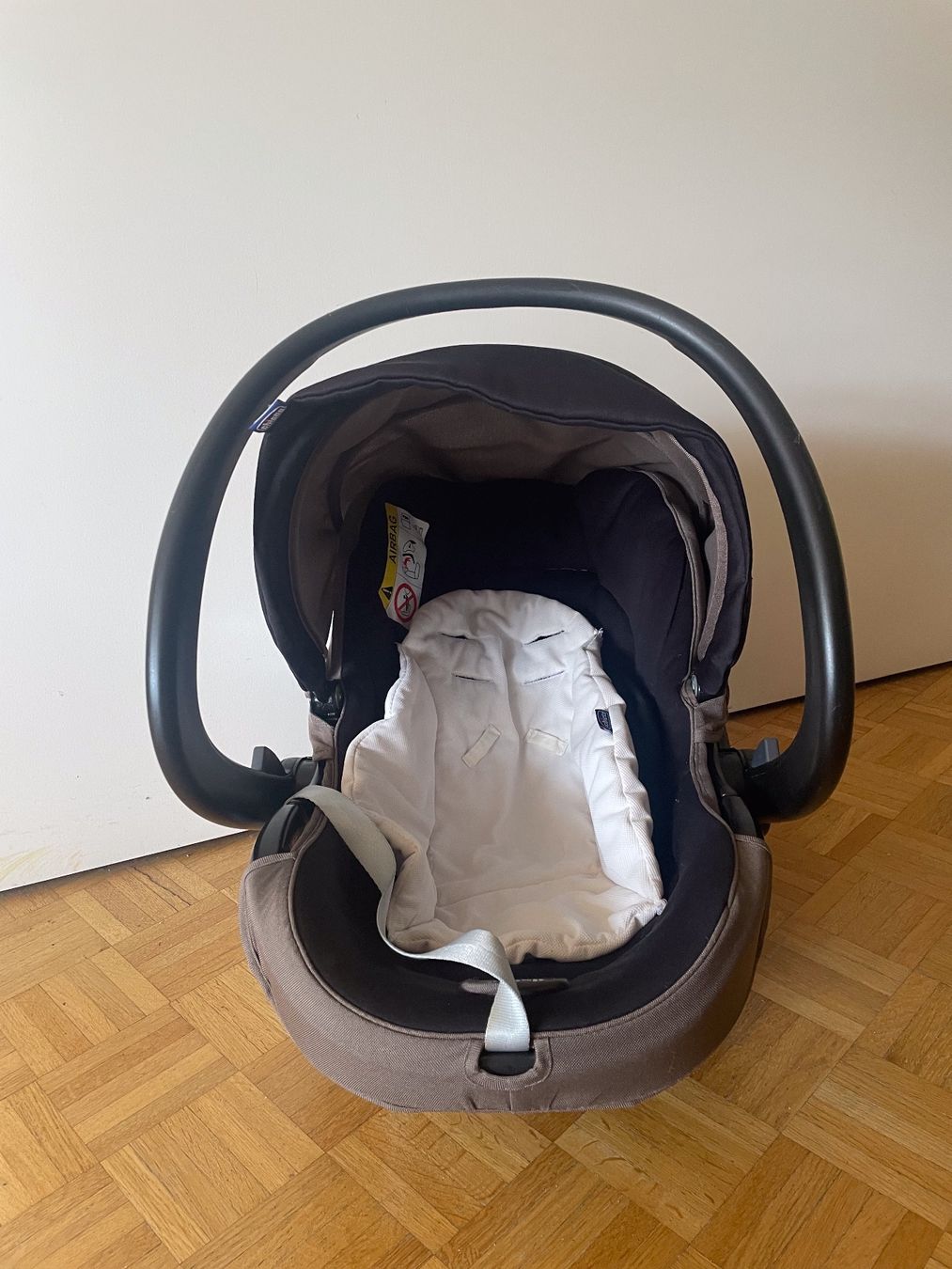 Chicco Seggiolini per auto: Auto-Kindersitz/Babyschale – Usato da Zürich venduto da 2014_turicum 2