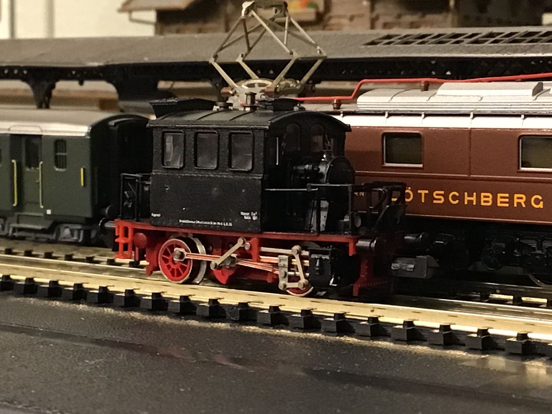 Trix Modelleisenbahnen: TRIX GLASDAMPFLOK N OHNE OVP – Gebraucht aus Männedorf von Modell-Spezialisten 1