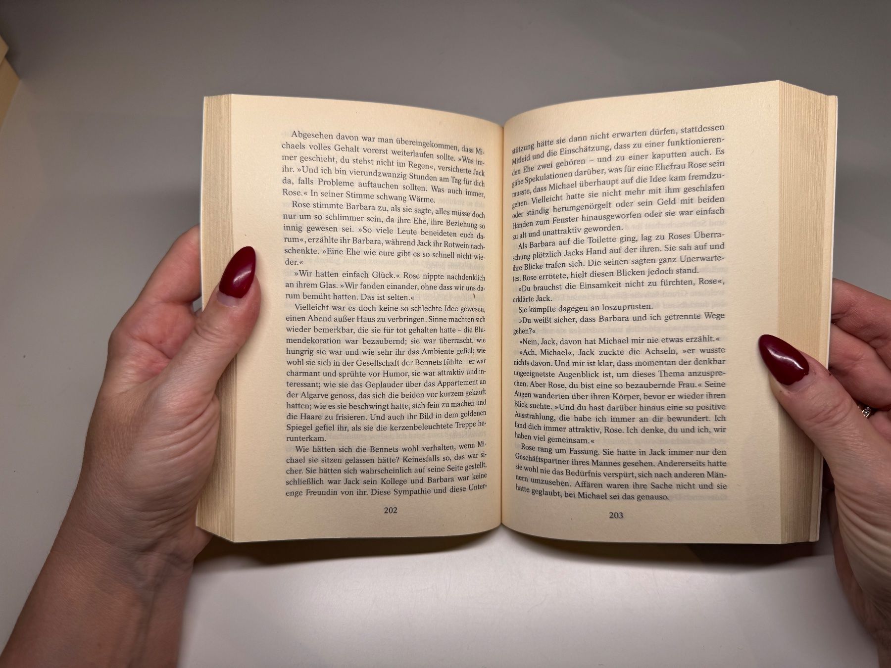 Libri: ROMAN: Gillian White, Ein unheimlicher Gast – Usato da Grosswangen venduto da Deutsche_Romane 7