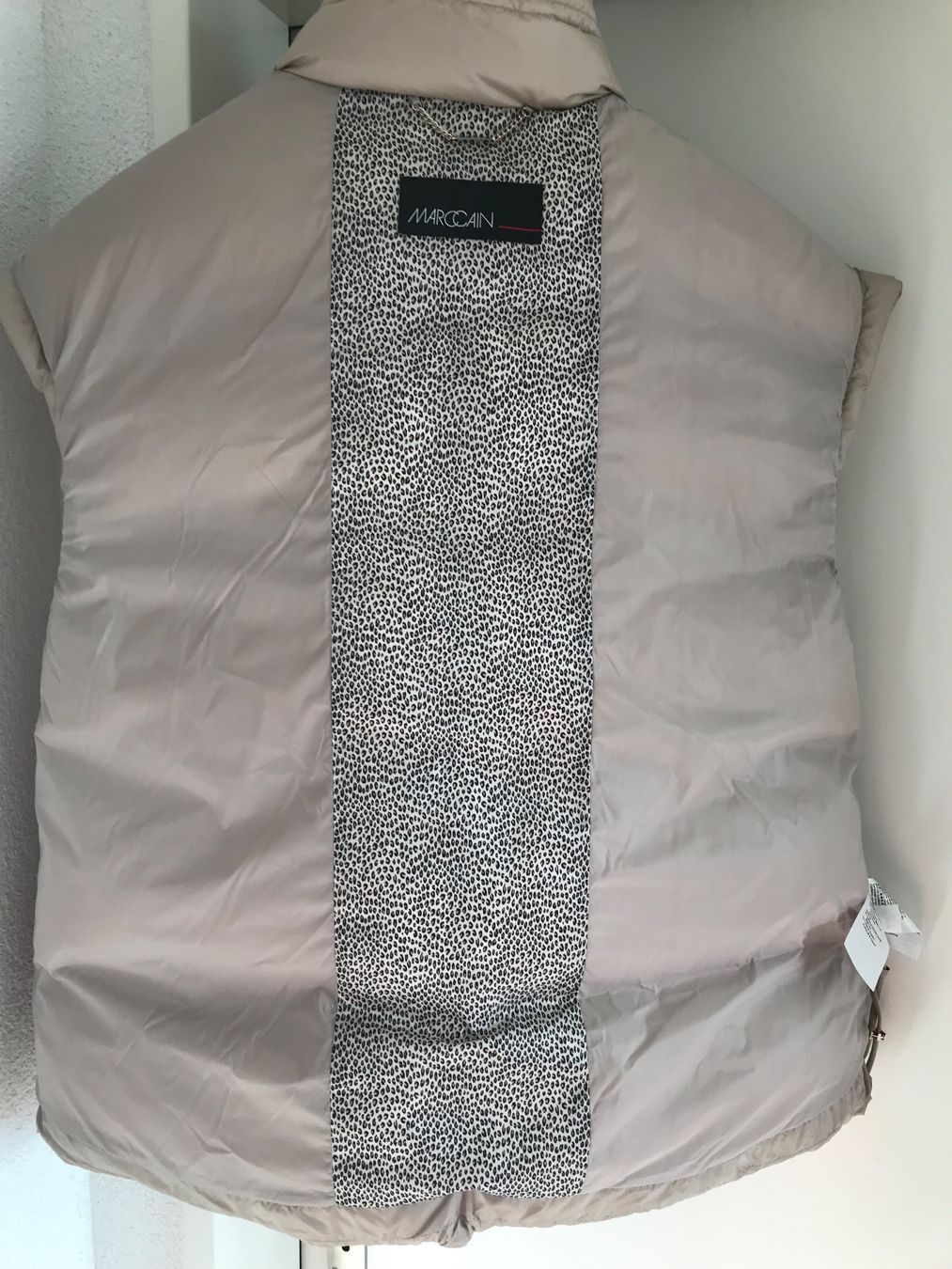 Marc Cain Gilet & Giacche senza maniche: Marc Cain Daunenweste, GoldBeige/hellcamel/warm stone, Gr. 3 – Usato da Niederteufen venduto da mix18 7