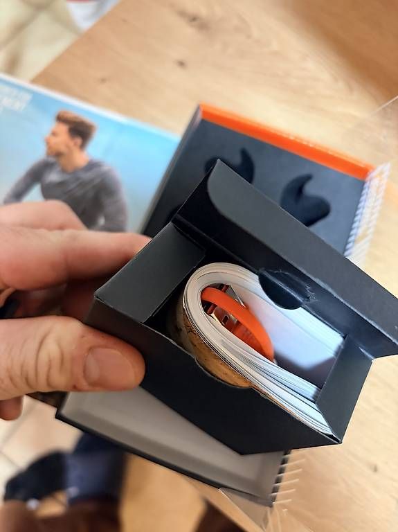 Cuffie: JBL reflect mini NC water proof – Usato da Avenches venduto da Myth_Cloth 2
