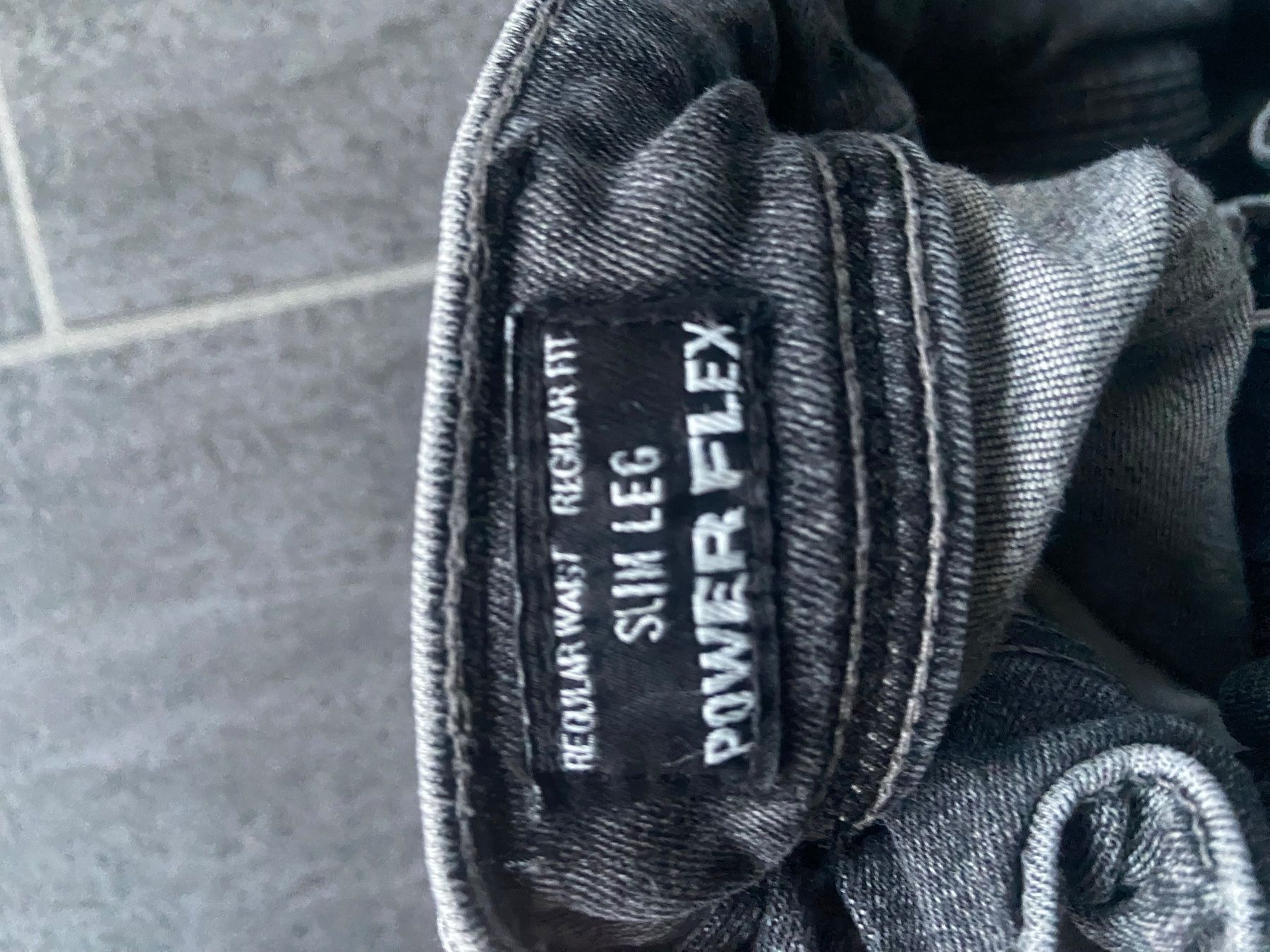 Pepe Jeans Pantaloni: Pepe Jeans Gr 12 = Gr.158 Regular Fit – Usato da Zürich venduto da pluto124 2