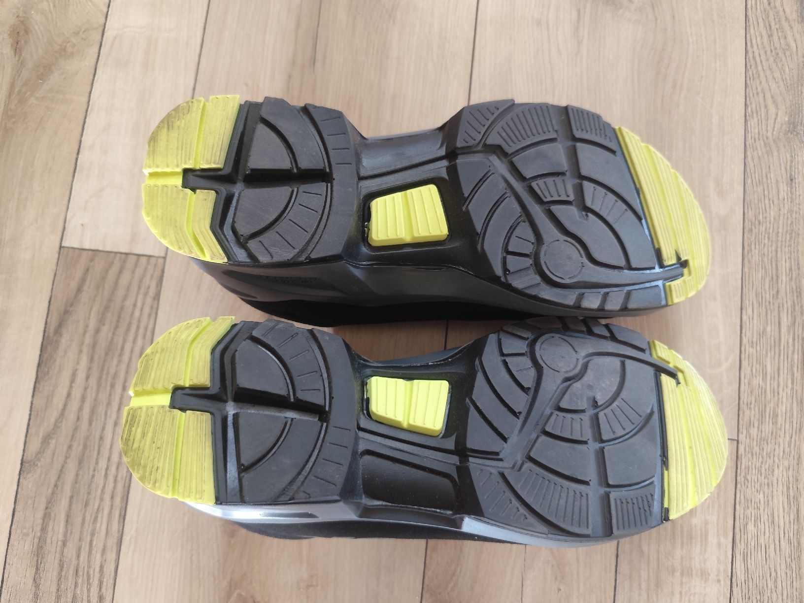 Uvex Herrenschuhe: UVEX Sicherheitsschuhe – Neu (gemäss Beschreibung) aus Hellbühl von 30R_R30 2