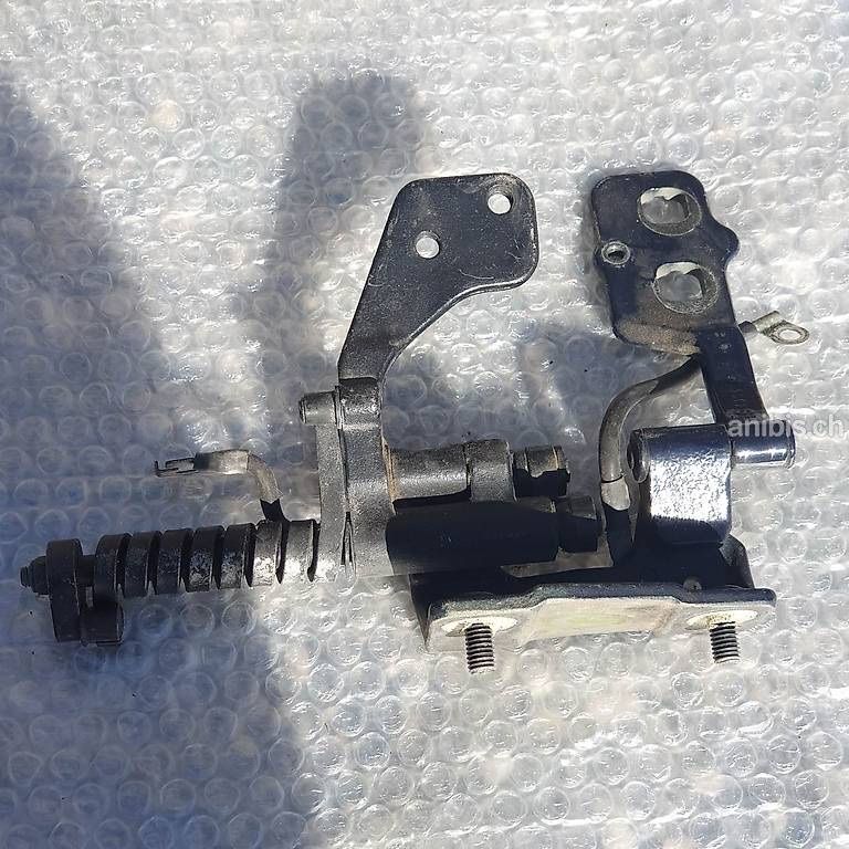 BMW Tutti pezzi di ricambio auto: Charnière de hayon coffre | BMW 3 E46 Touring break – Usato da Denges venduto da Ricautomotive 3