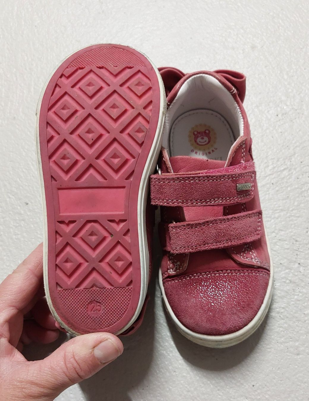 Schuhe für Mädchen: Lasocki Sneaker Grösse 25 – Gebraucht aus Hefenhofen von mar_pm5k 3