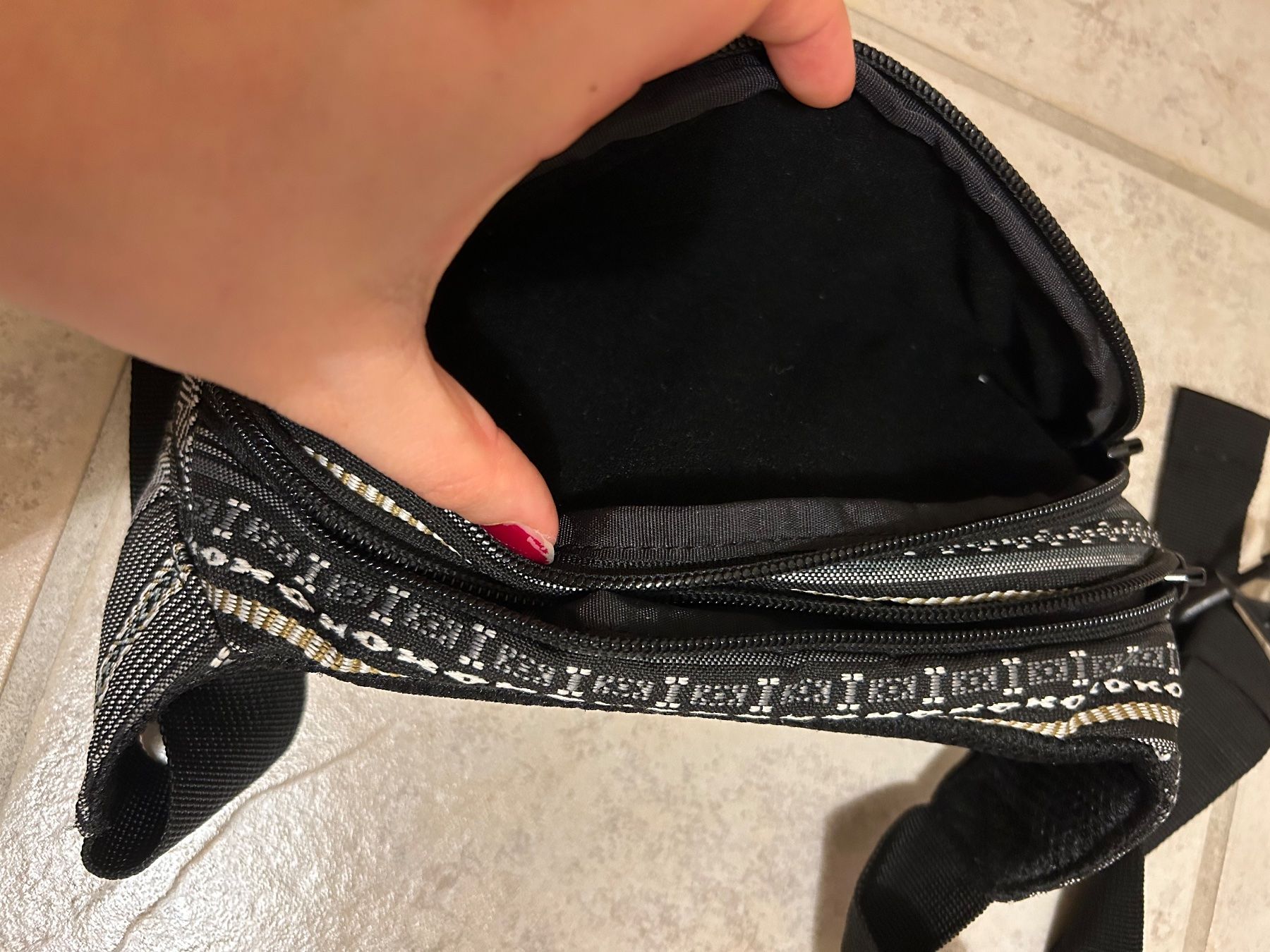 Dakine Taschen: Bauchtasche – Gebraucht aus Seuzach von hsu_7nqs 1