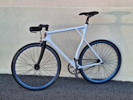 Vélo de piste pignon fixe cadre aluminium lo-pro Toro