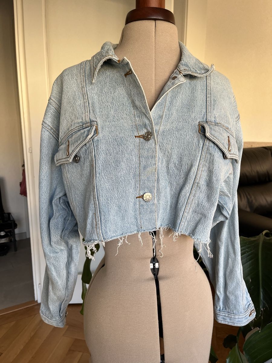 Vestes: Cropped jeans jacket – D'occasion à Lausanne par Lillielillie