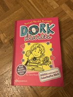Buch Dork Diaries Nikkis nicht ganz so fabelhafte Welt