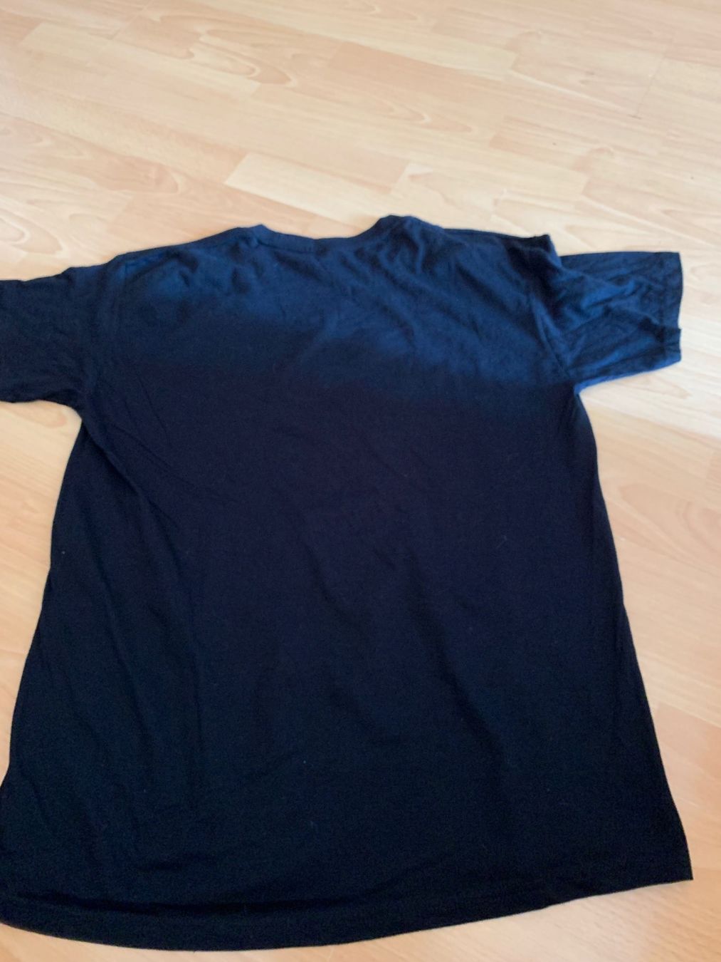 T-shirt: Joli t-shirt Hellboy t. L noir – Usato da MEYRIN venduto da Gwendo10 1