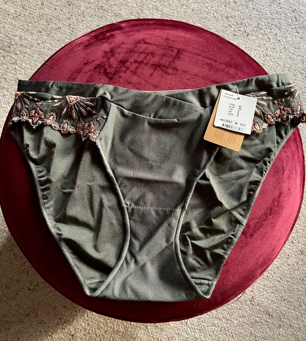 Chantelle Altra biancheria intima: Dessous Chantelle – Nuovo e nell'imballaggio originale da Aigle venduto da Radjah2005 2
