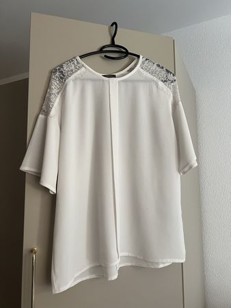 Damen Bluse weiss Spitze Grösse M guter Zustand
