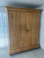 Antiker Schrank, Massivholz, sehr gepflegt!