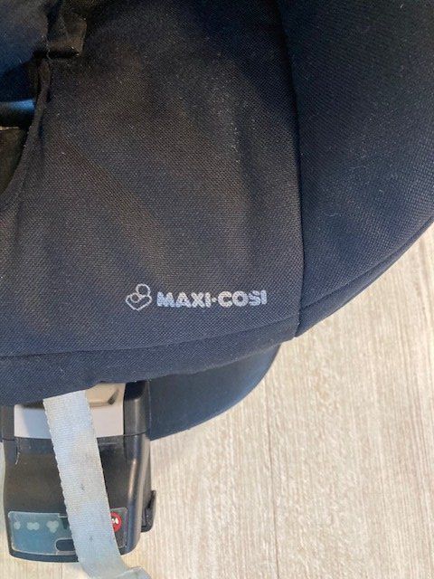 Maxi-Cosi Auto-Kindersitze: Maxi Cosi 2wayfix Station mit Kindersitz – Gebraucht aus Zürich von Laura1079 5
